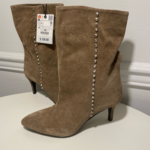 ZARA Suede studded tan heel boots - Picture 4 of 7
